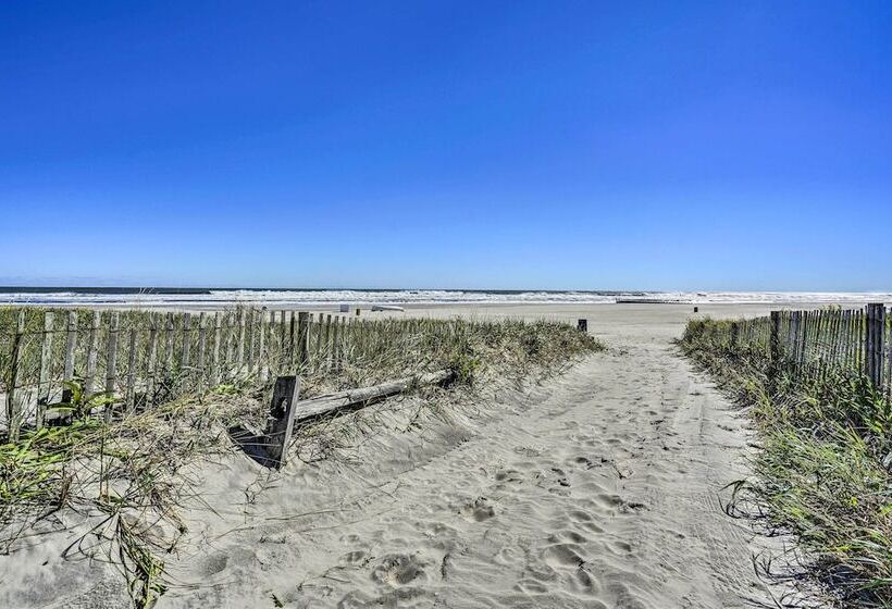 Idyllic Atlantic City Home 1 Block To Beach