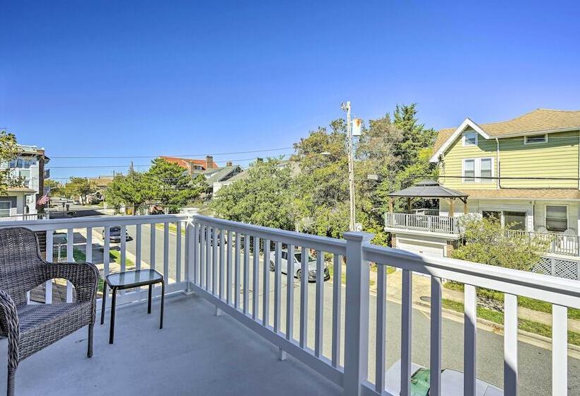 Idyllic Atlantic City Home 1 Block To Beach