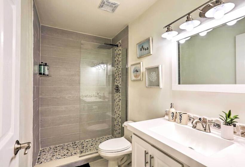 Ocean Access Jensen Beach Home: Dock & Lanai!