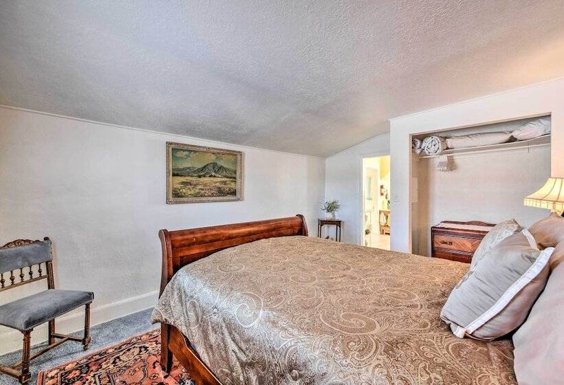 Kik N Bak Cottage W/ Beautiful Mountain View