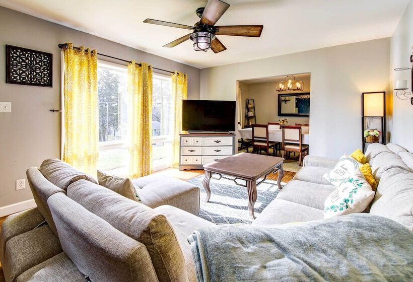 Knoxville Vacation Rental: 7 Mi To Downtown