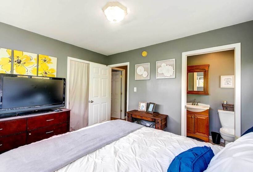 Knoxville Vacation Rental: 7 Mi To Downtown