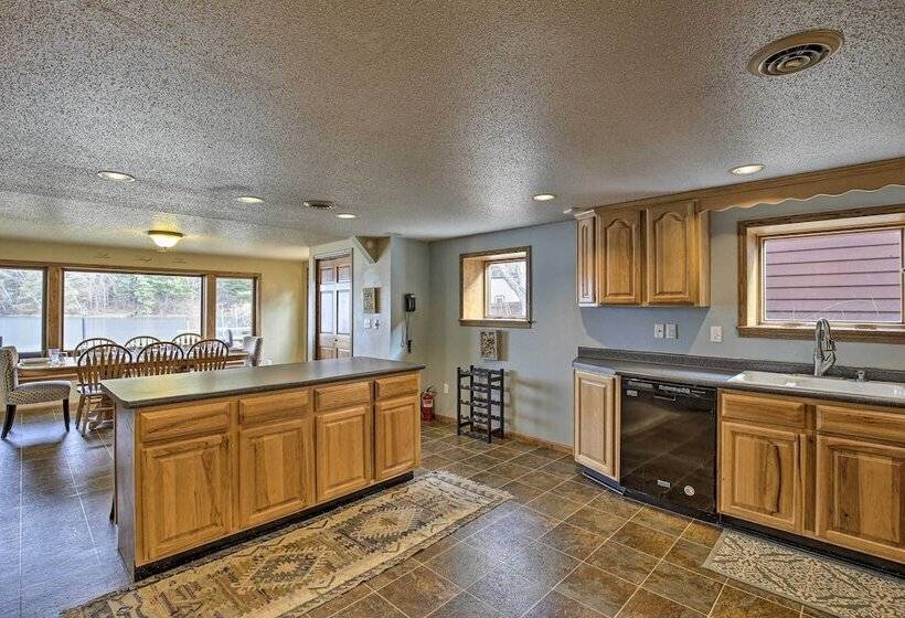 Lakefront Eau Galle Home W/ Hot Tub & Fire Pit