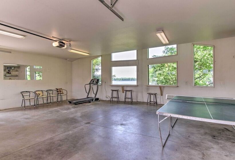 Lakefront Eau Galle Home W/ Hot Tub & Fire Pit