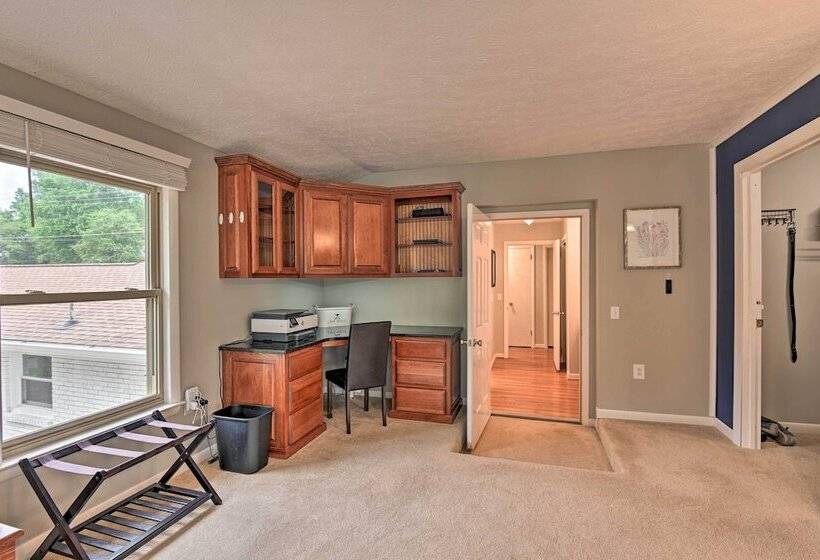 Quiet Lakefront Old Hickory Home W/ Patio, Kayaks!