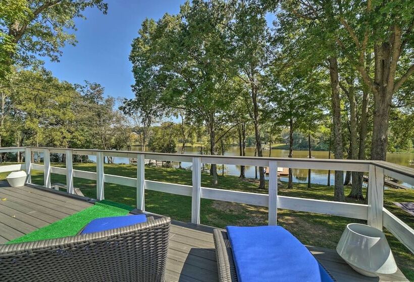 Quiet Lakefront Old Hickory Home W/ Patio, Kayaks!