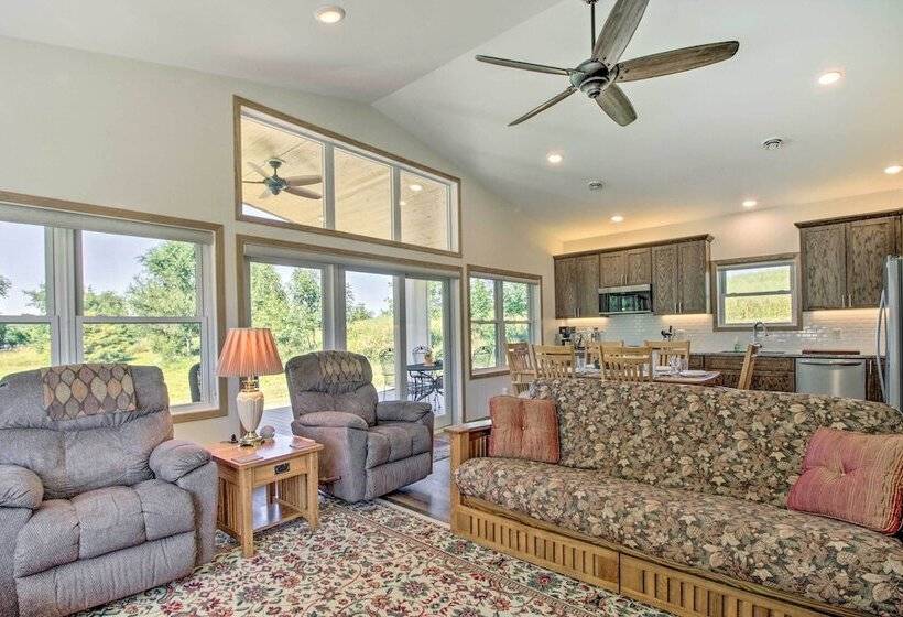 3 Mi To Andes Tower Hills: Lake House W/ Kayaks!