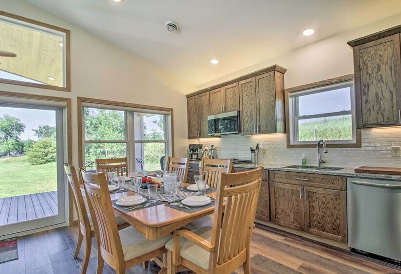 3 Mi To Andes Tower Hills: Lake House W/ Kayaks!