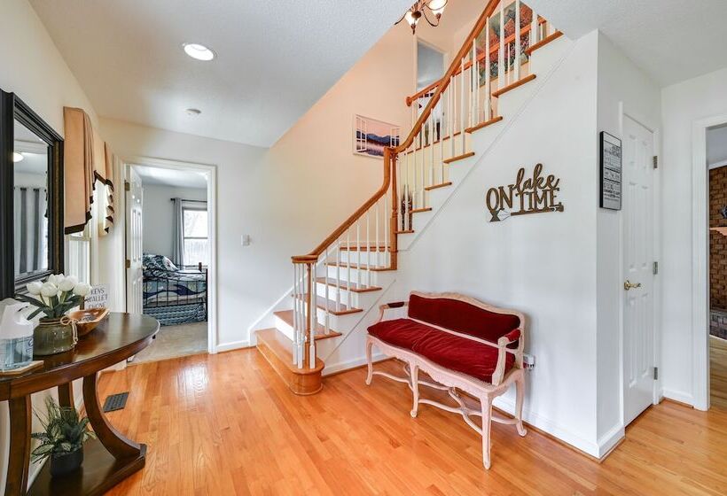 Dock & Kayaks: Lakefront Roanoke Rapids Home