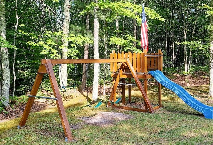 Interlochen Home On Green Lake W/ Dock & Beach!