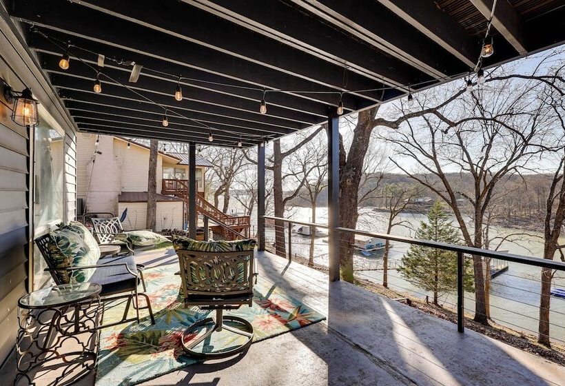 Lakefront Oklahoma Abode Deck, Fire Pit & Grill