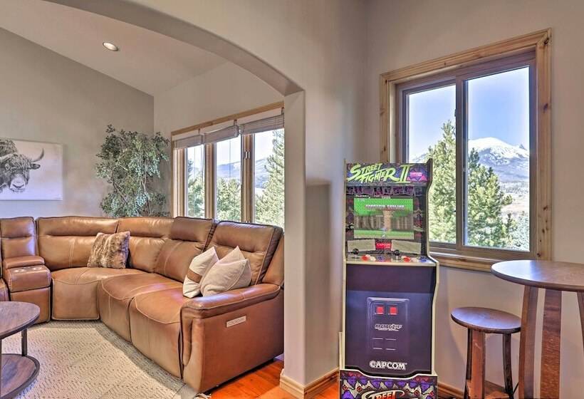 Cabin W/ Game Room & Mtn Views In Silverthorne!