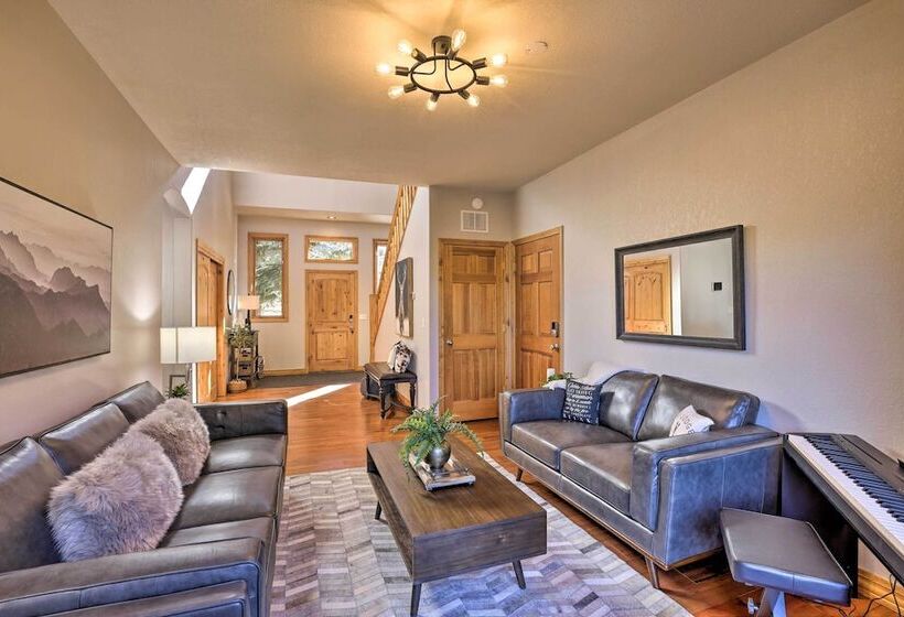 Cabin W/ Game Room & Mtn Views In Silverthorne!