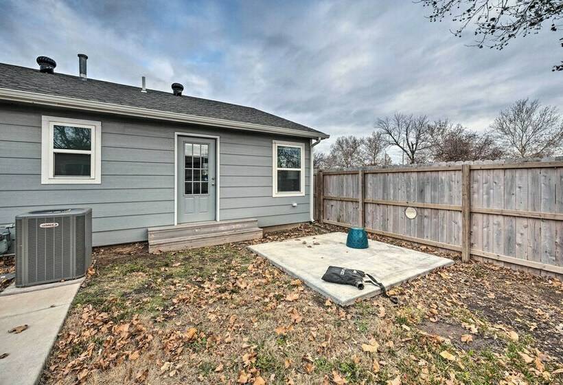 Lovely Wichita Home W/ Patio & Fire Pit!