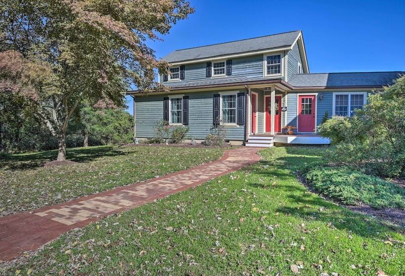 Lovettsville Cottage In Heart Of Wine Country