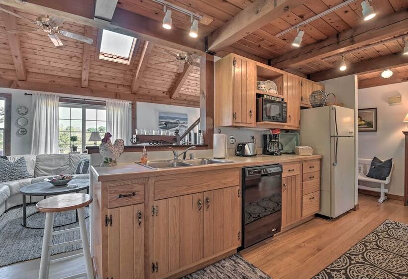 Lovettsville Cottage In Heart Of Wine Country