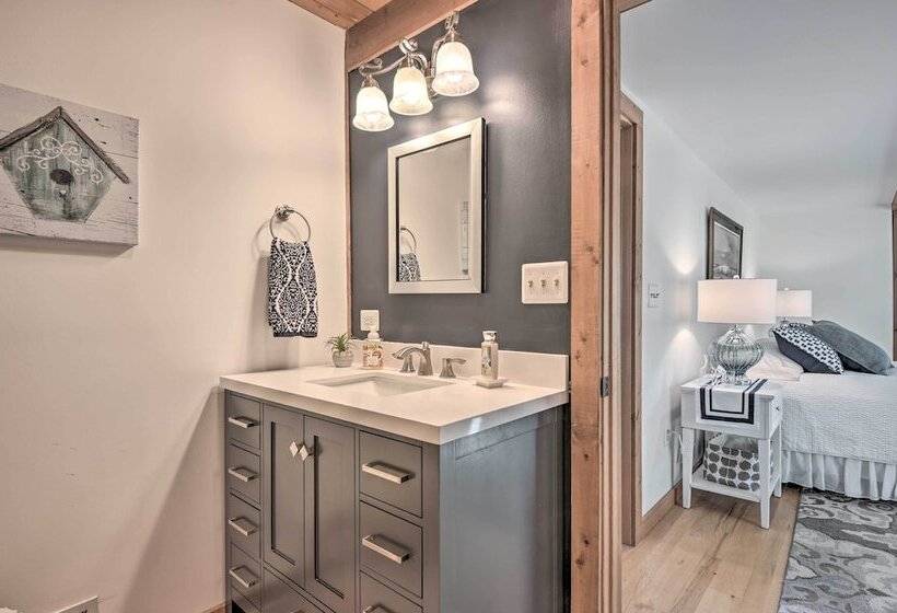 Lovettsville Cottage In Heart Of Wine Country