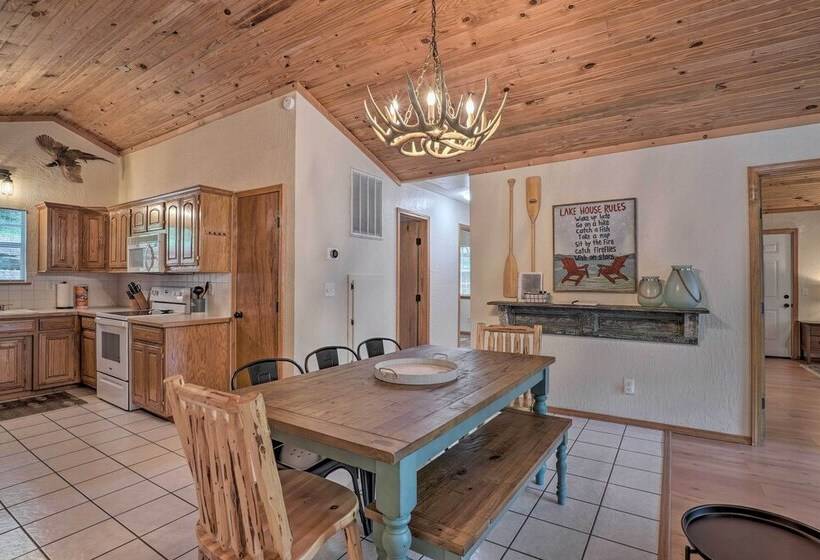 Lush Garfield Cabin W/ Community Pool & Lake!