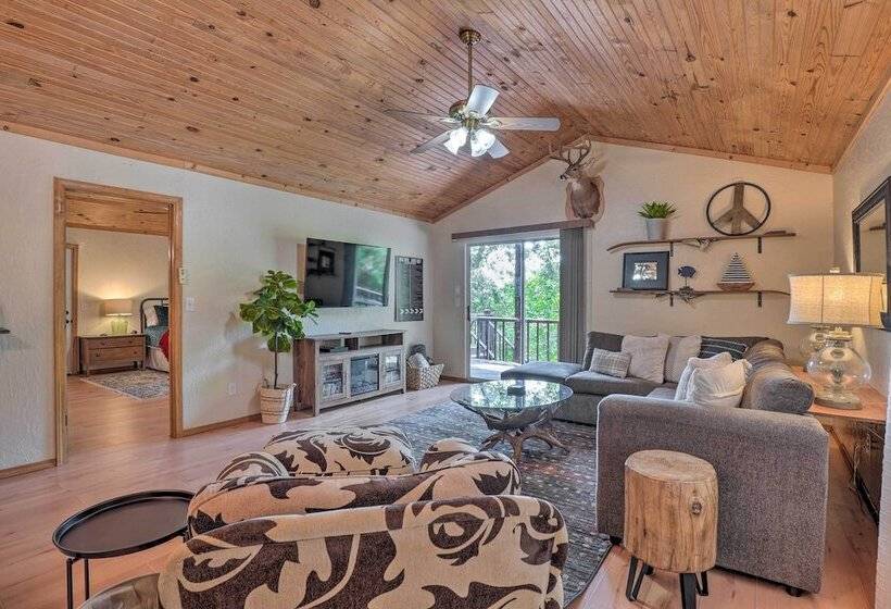 Lush Garfield Cabin W/ Community Pool & Lake!