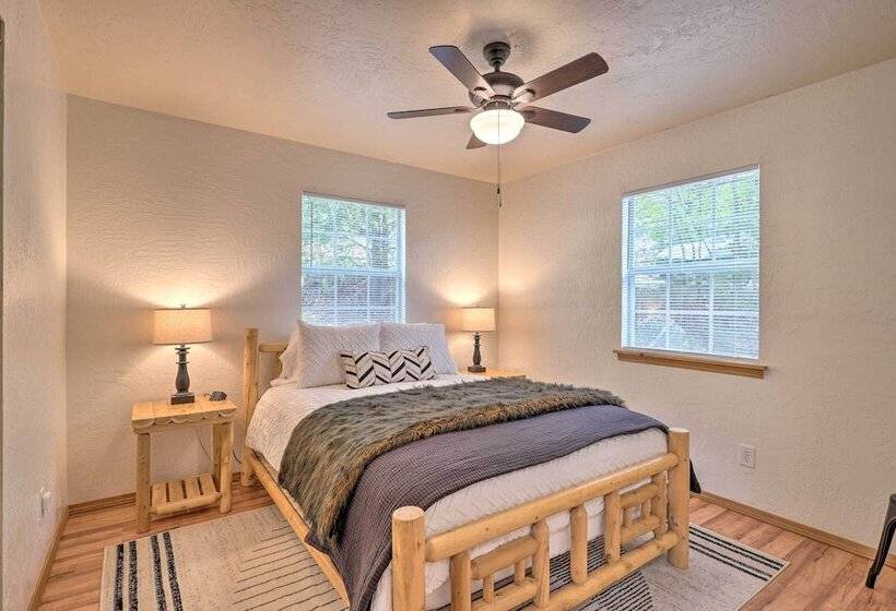 Lush Garfield Cabin W/ Community Pool & Lake!