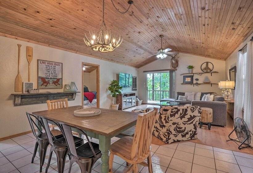 Lush Garfield Cabin W/ Community Pool & Lake!