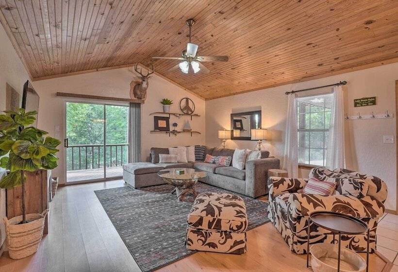 Lush Garfield Cabin W/ Community Pool & Lake!