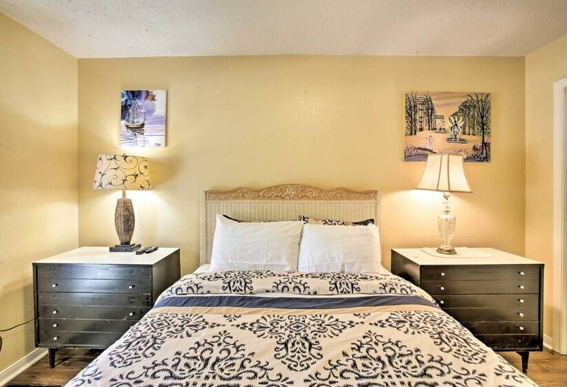 Near River Ranch: Luxe Cajun Home In Bayou Country