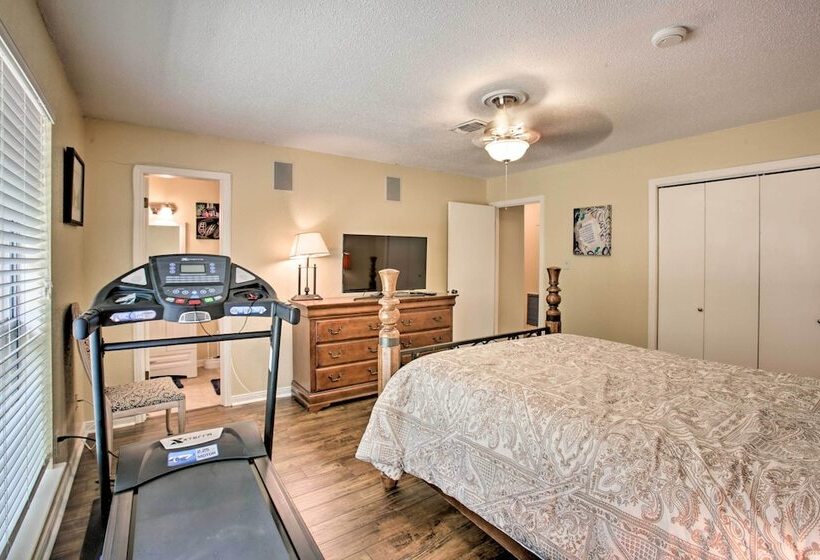 Near River Ranch: Luxe Cajun Home In Bayou Country