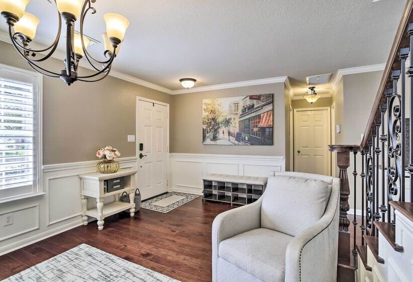 Luxe Home 30 Miles To Houston W/ Pool & Grill