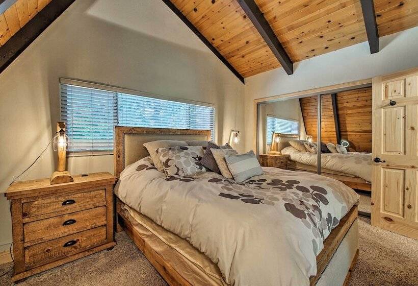 Luxe Lake Arrowhead Home W/ Game Room+hot Tub