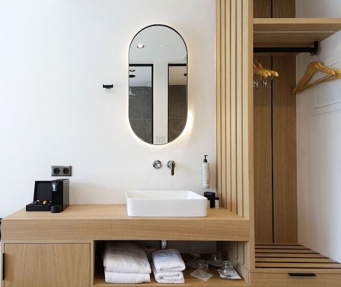 Lux&easy Signature Syggrou 234