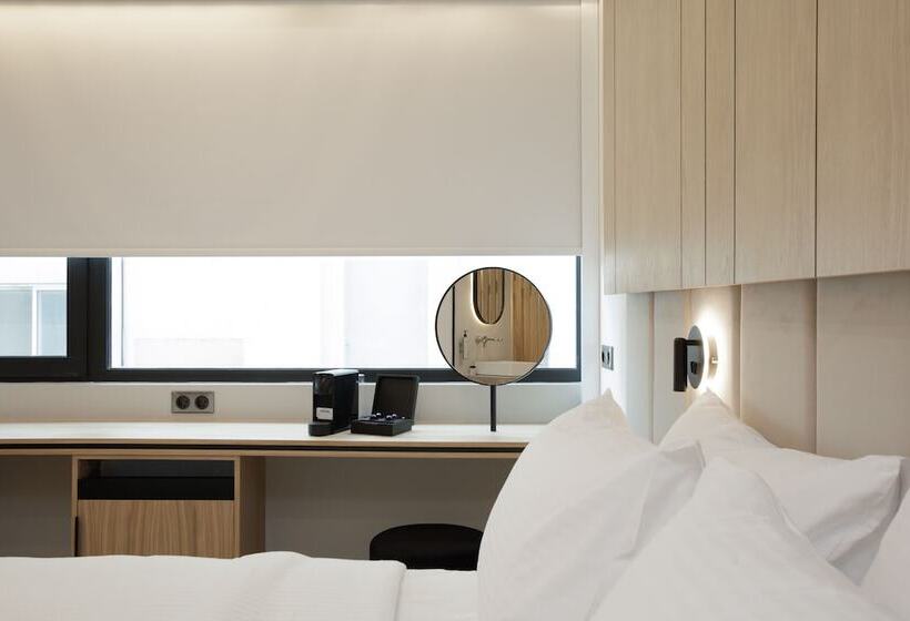 Lux&easy Signature Syggrou 234