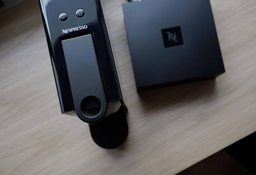 Lux&easy Signature Syggrou 234