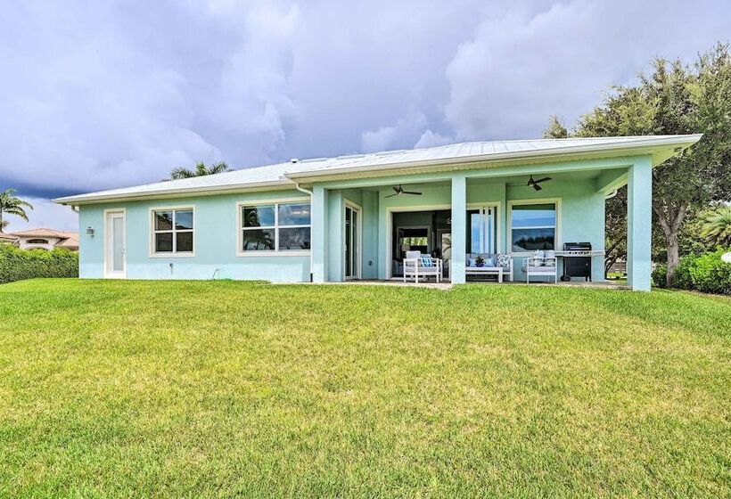 Luxurious Canal Front Retreat W/ Game Room!