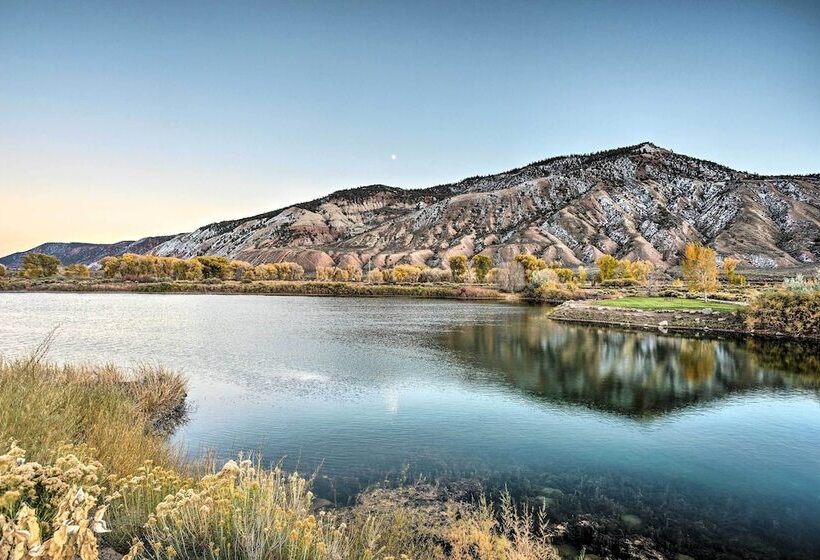 Magnificent Gypsum Retreat On The Colorado River!