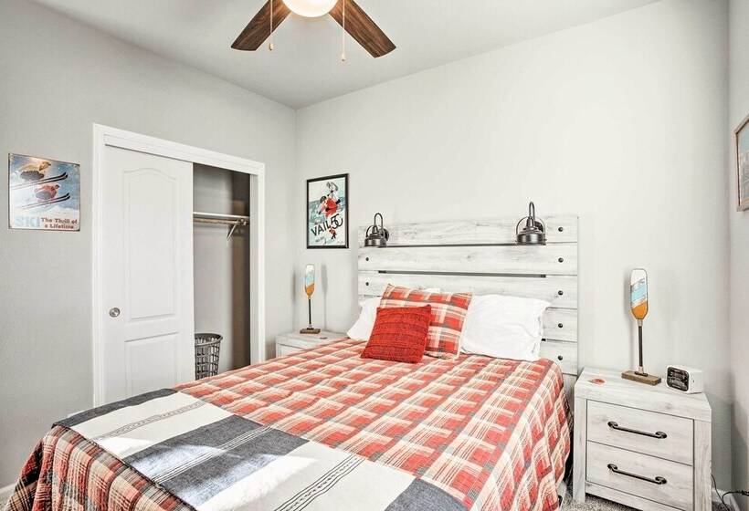 Magnificent Gypsum Retreat On The Colorado River!