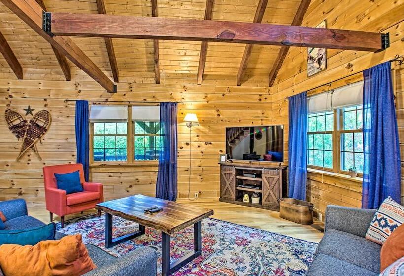 Massanutten Resort Log Cabin W/ Mountain Views!
