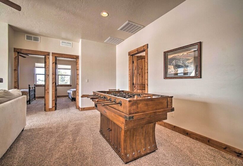 Mccall Home + Hot Tub ~ 2 Mi To Payette Lake