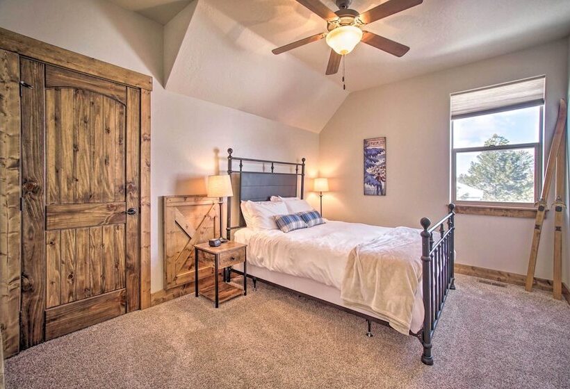 Mccall Home + Hot Tub ~ 2 Mi To Payette Lake