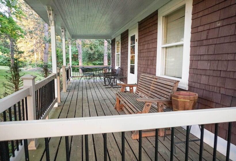 Wilderness Retreat & Cross Country Ski Center!