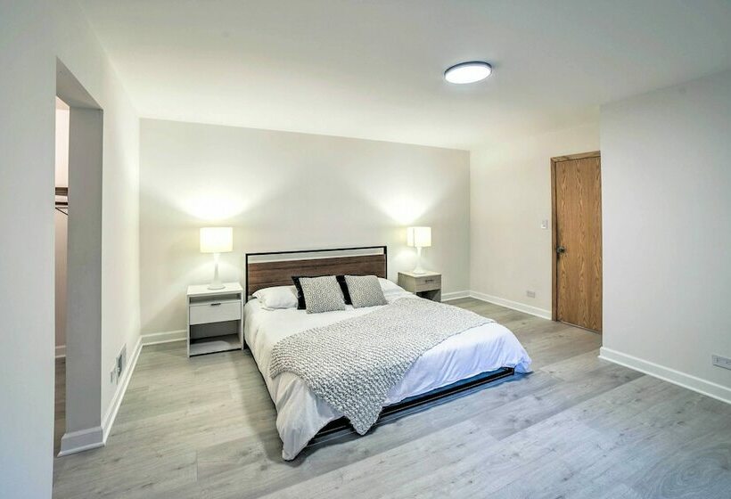 Michiana Shores Retreat W/ Deck + Fire Pit!