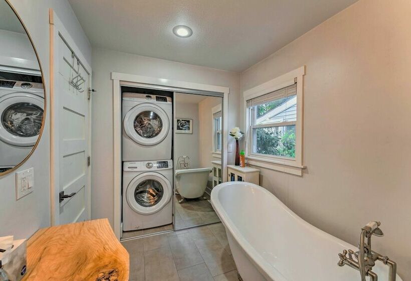 Milwaukee Bungalow < 1 Mi To Deer District!