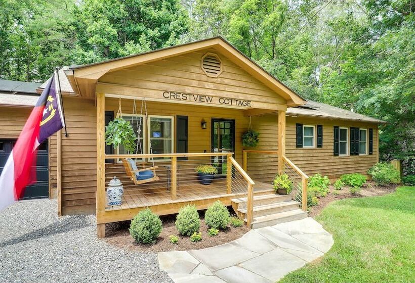 Modern Home W/ Hot Tub & Deck In Asheville!