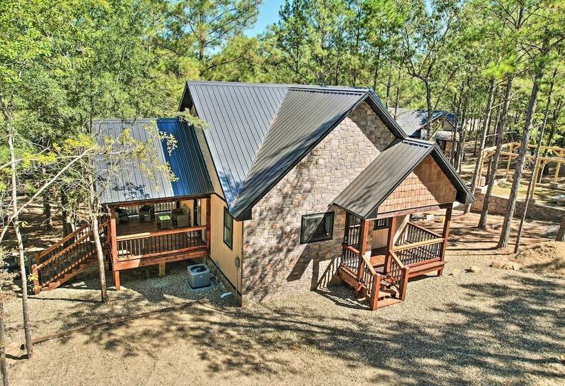 Modern Broken Bow Cabin, Near Lake + Wineries