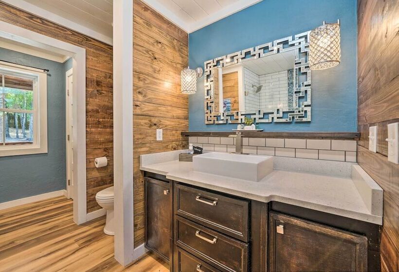 Modern Broken Bow Cabin, Near Lake + Wineries