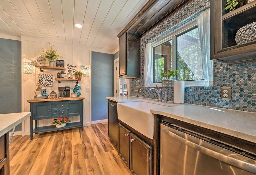 Modern Broken Bow Cabin, Near Lake + Wineries