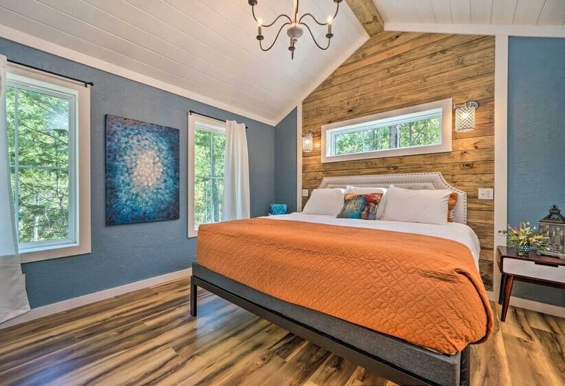 Modern Broken Bow Cabin, Near Lake + Wineries