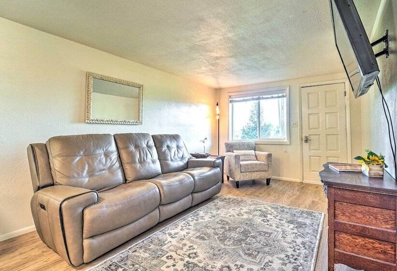 Modern Cortez Mountain Retreat W/ Yard & View