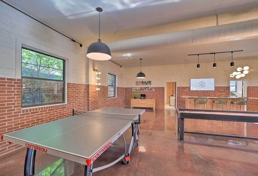 Modern Downtown Tulsa Friend Pad W/ Games!