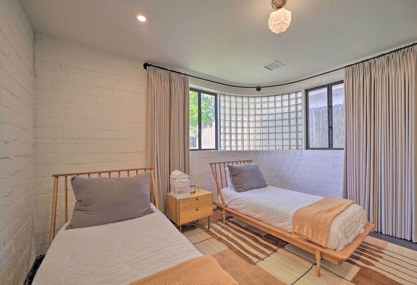 Modern Downtown Tulsa Friend Pad W/ Games!